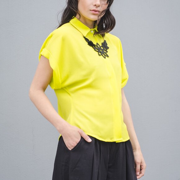 Pre-loved Kimono-Style Sleeve Top in Neon Yellow. - Picture 2 of 7